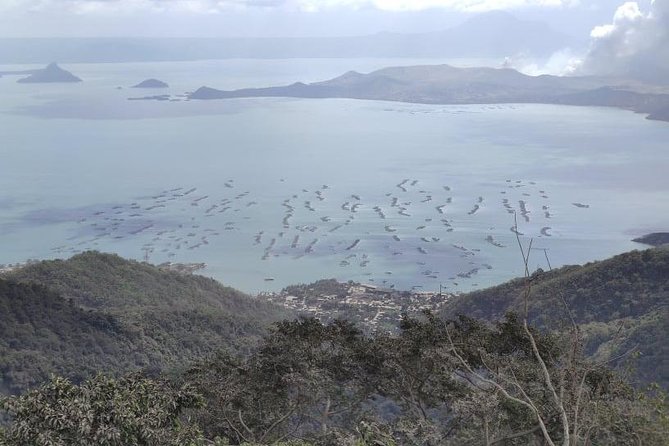 Taal Volcano Experience: Scenic Countryside and Volcano Tour - Taal Volcano on the lake: what the bangka boat ride really means