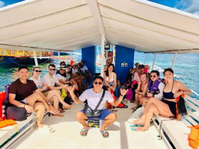 Tri island tour: Naked Island, Daku Island and Guyman Island