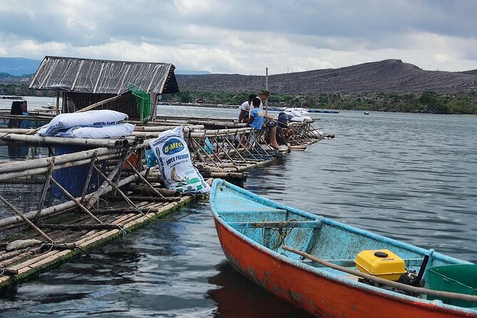 Unforgettable Manila Fishing Village Day Excursion 2024 - Fishing for tilapia or bangus: the hands-on part