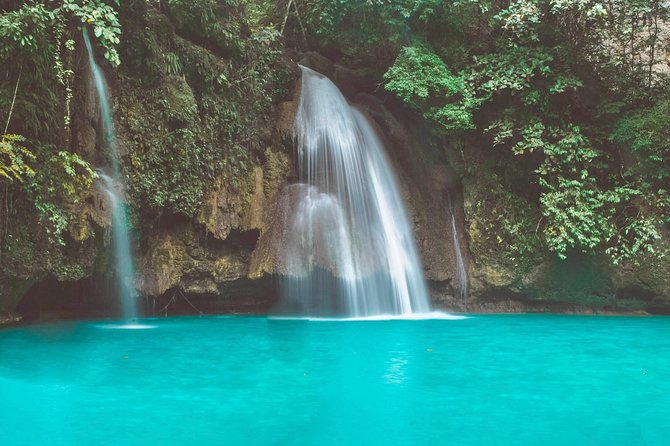Whale Shark Watching with Sumilon Sandbar and Kawasan Falls Tour - Oslob whale sharks: the main event and why the timing matters